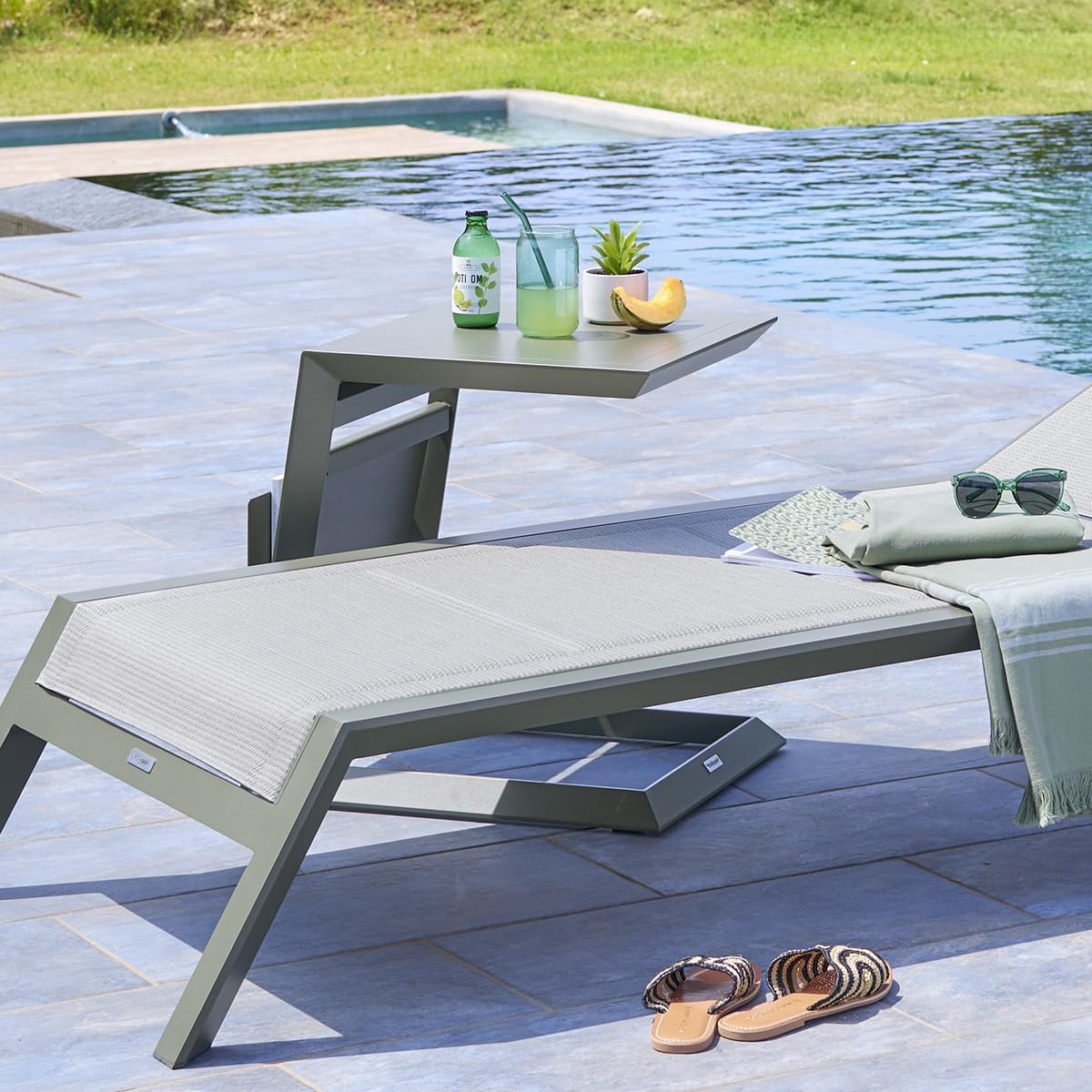 jardinite - Table d'appoint Allure - 55x45x55 cm - Vert Laurier