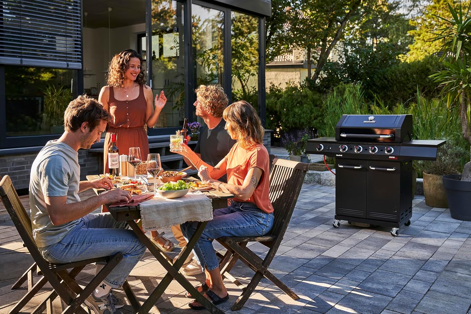 Char-Broil - Advantage CORE B - 4+1 brûleurs, TRU‑Infrared, brûleur latéral