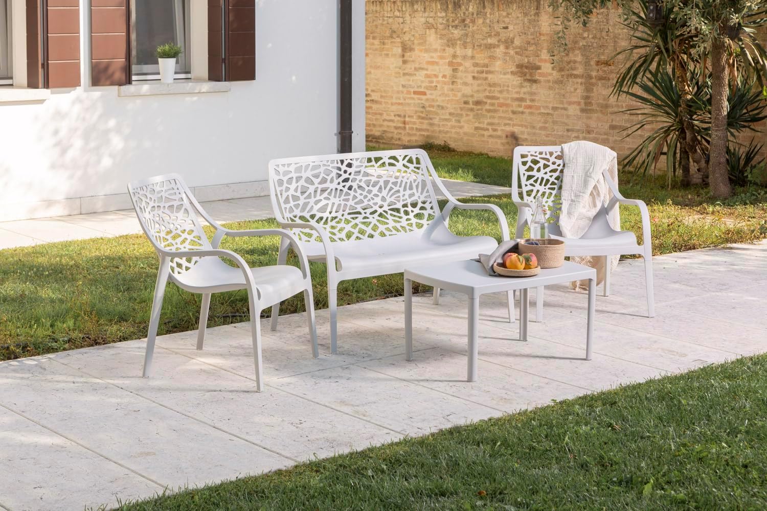 Salon de jardin - Maratea - 2 places + 2 fauteuils + table - polypropylène & fibre de verre, empilable, imperméable, gri
