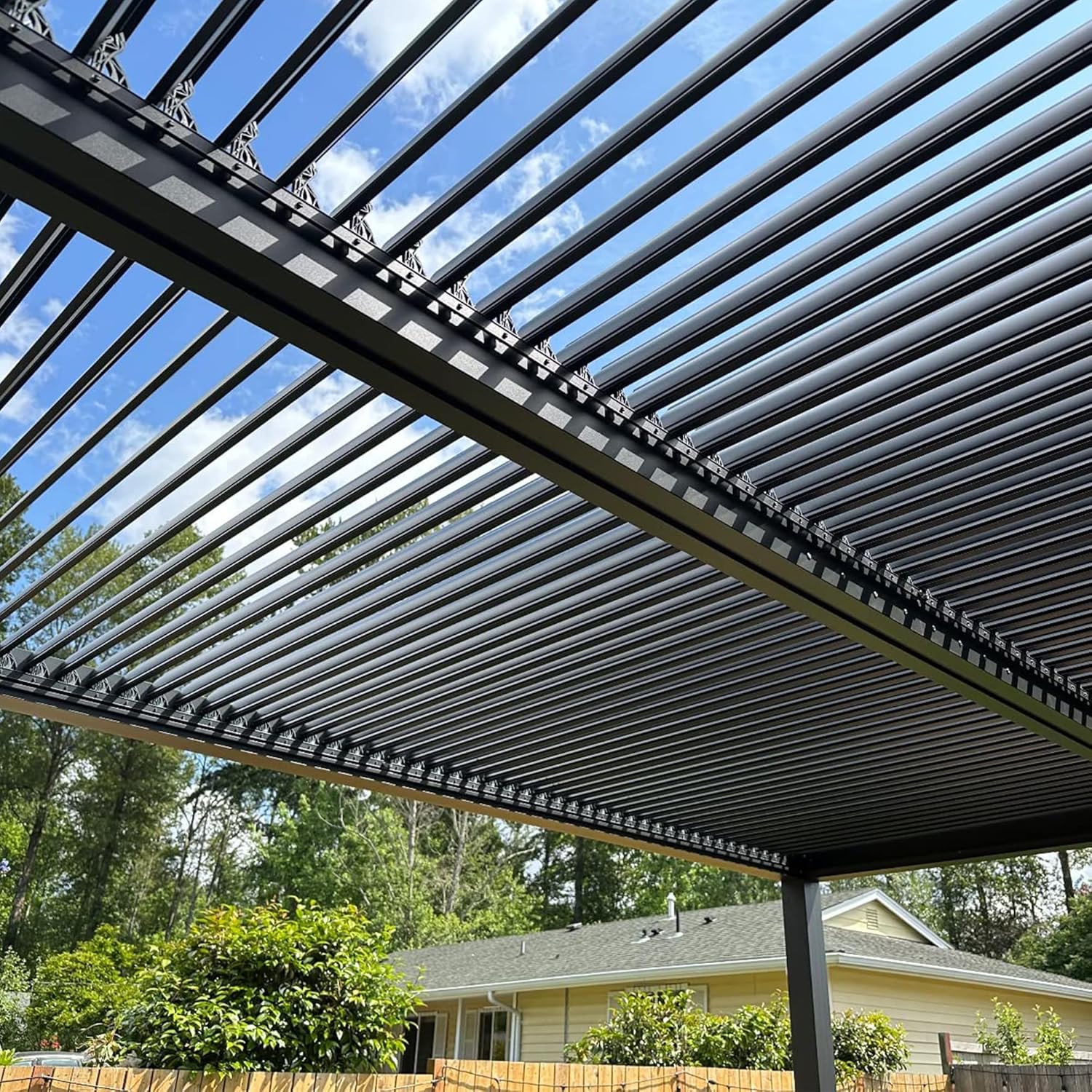 jardinite - Pergola bioclimatique série aluminium - 4,8x3,68m - lames orientables, surface 17,66m²