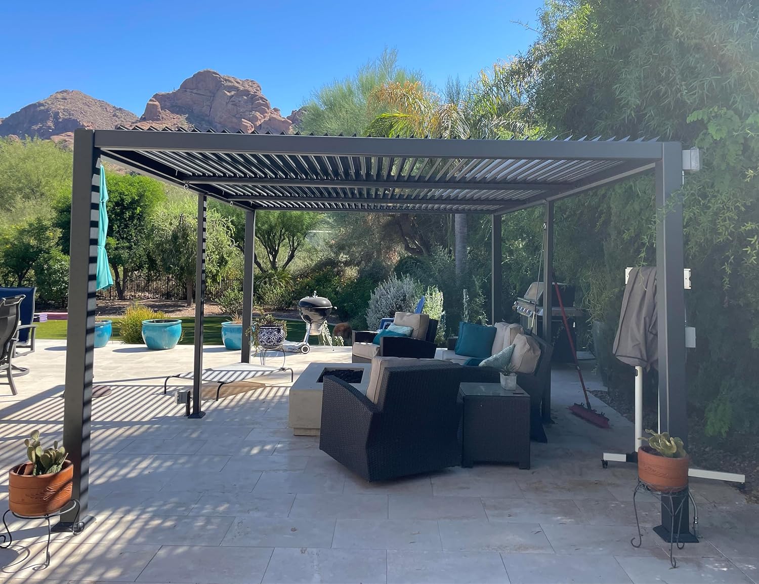 jardinite - pergola bioclimatique - 3,5x6,35m - aluminium, lames orientables, résistante intempéries