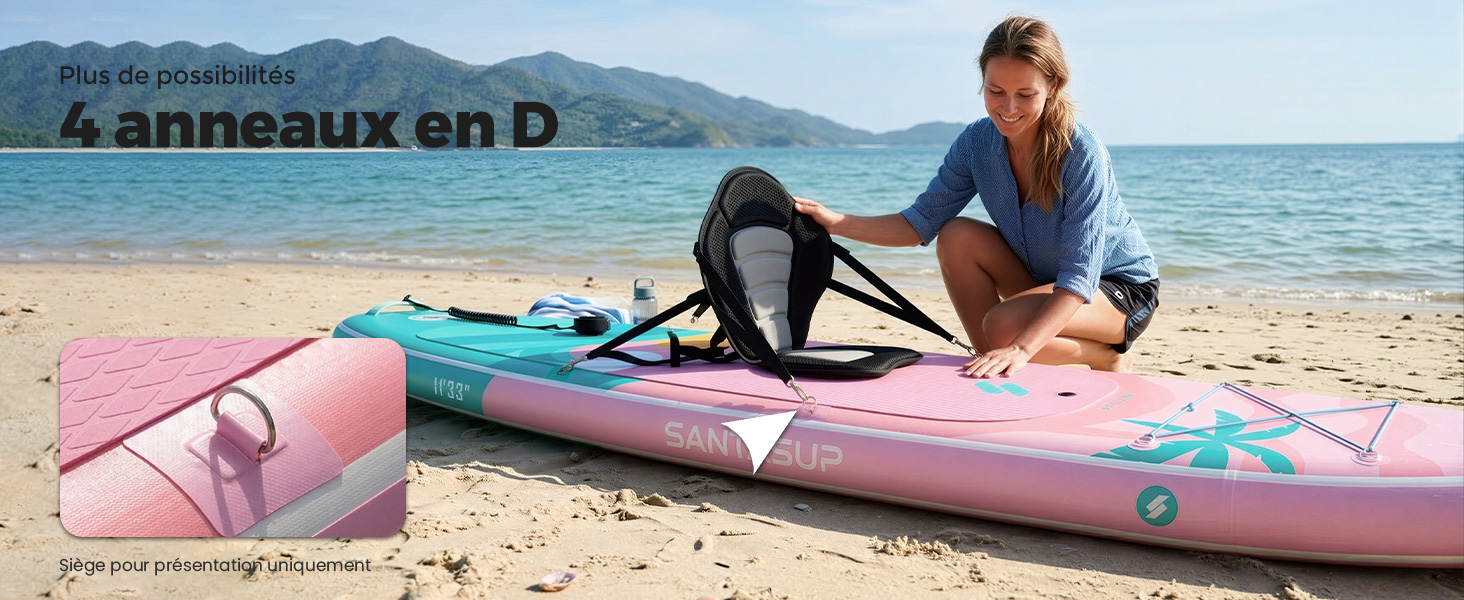 Le texte se lit comme suit : « Canoéaux en D' ». Personne en combinaison noire assise sur un équipement de sports nautiques rose et violet sur la plage près de l'océan. Équipement de sports nautiques doté d'éléments de design distinctifs en forme de D pour les activités récréatives.