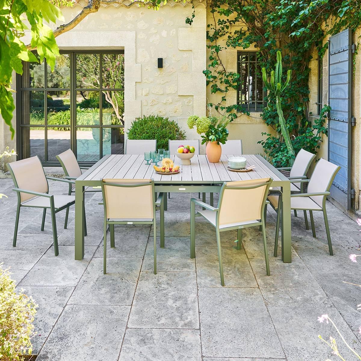 jardinite - Evasion - table extensible 10 places - alu et effet bois