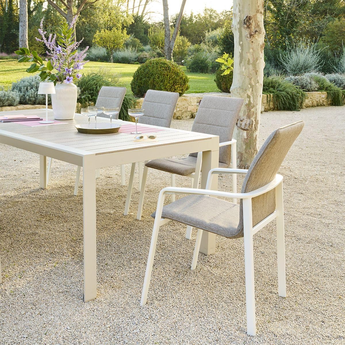 jardinite - Table de jardin Évasion 8 places - aluminium, effet bois, lin et argile